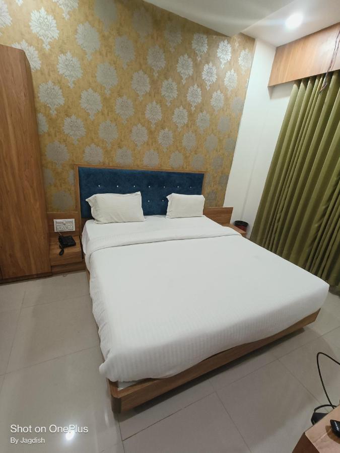 Hotel Asopalav Gandhinagar Exterior foto